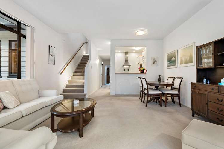 31/2 Armoy Drive East Tamaki_9