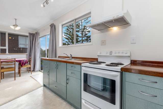 102 Glendale Road Glen Eden_1