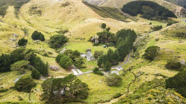 509 South Makara Road Makara_2