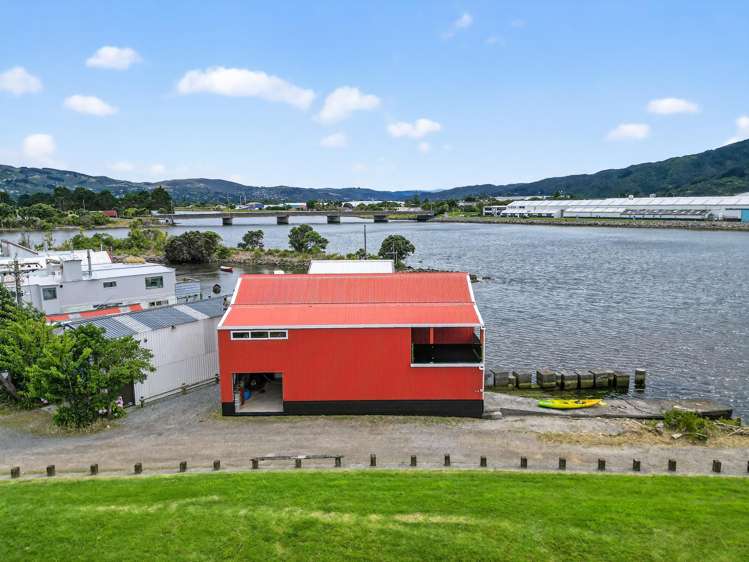 Boat Shed/19 Hikoikoi Reserve, Marine Parade Petone_5