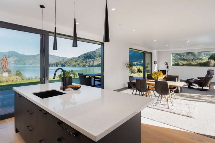 13 Tai Close Kaiuma Bay_4