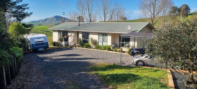 Rural lifestyle, in Pirongia School zone.