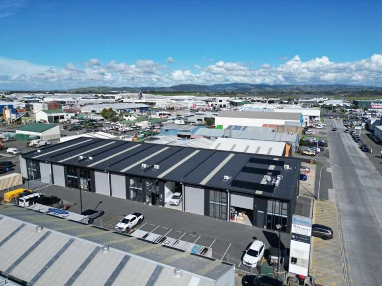Unit 2/25 Maru Street Mount Maunganui_11