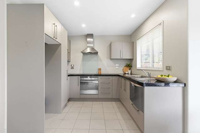 1/19 Lascelles Street St Martins_3