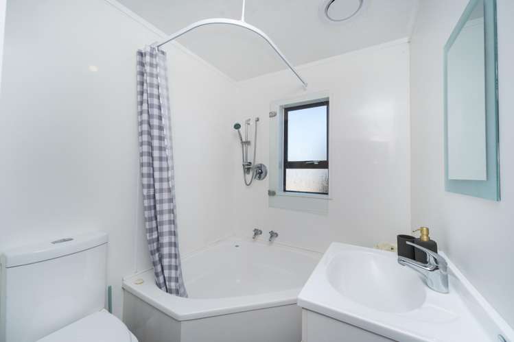 184 South Street Feilding_17