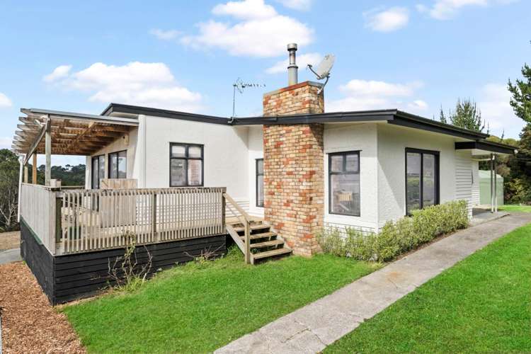 1261 East Coast Road Redvale_1