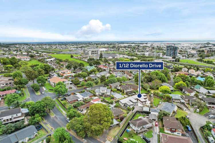 1/12 Diorella Drive Clover Park_14