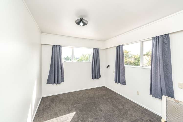 40 Exeter Crescent Springvale_13