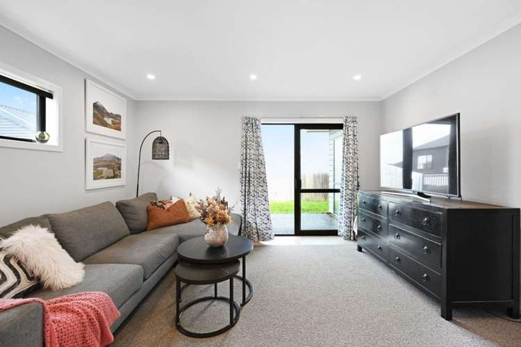 1/19 Onukutara Place 2750_5