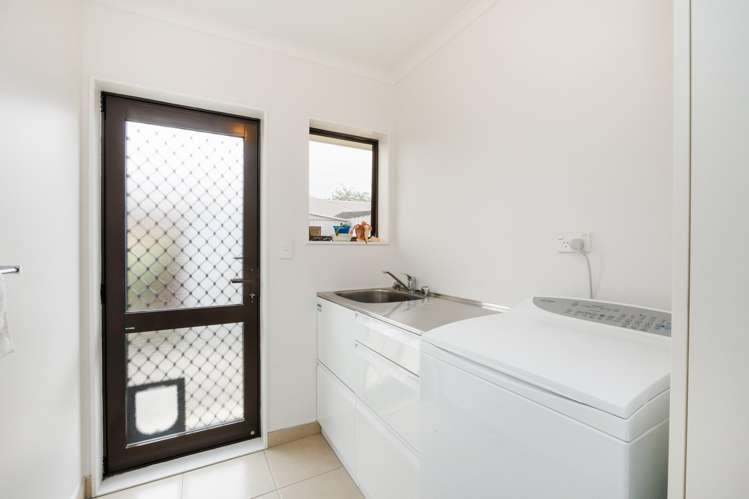 96 Warwick Street Feilding_14