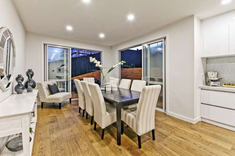 18 Bearing Parade Long Bay_10