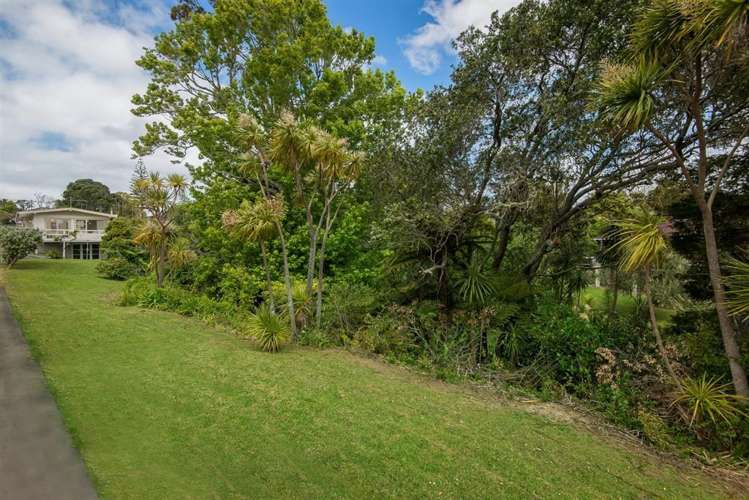 24 Rambler Crescent Beach Haven_1