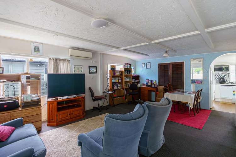 910 Grove Road Mayfair_2