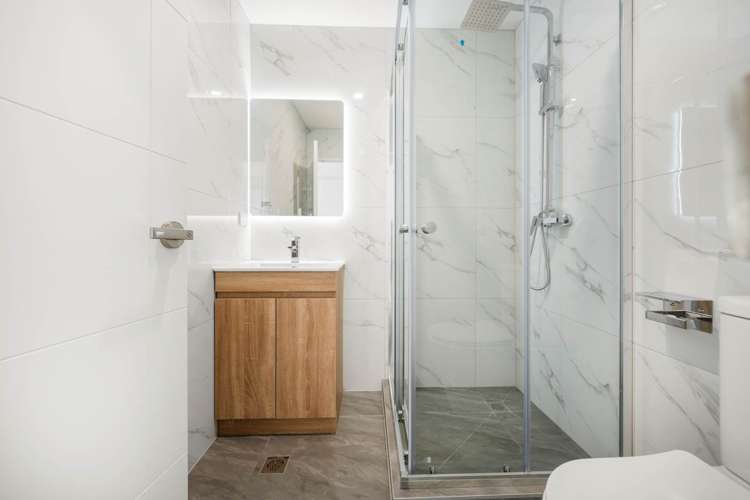 7a Agar Place Favona_24