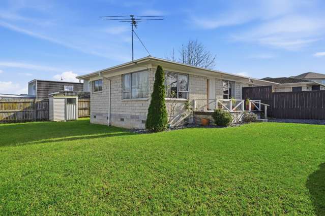 2/17 Hedge Row Sunnyhills_2