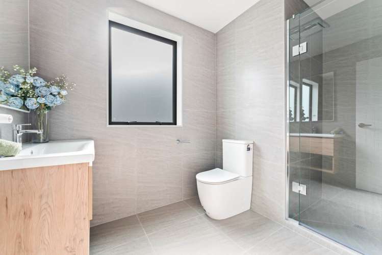 21 Bronzewater Drive Silverdale_15