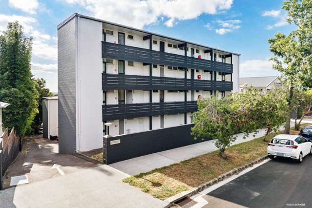 21/49 Esplanade Road Mount Eden_1