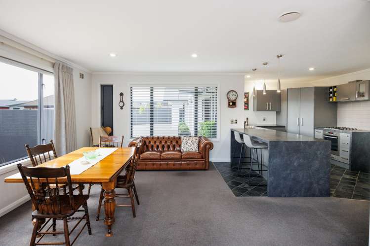 11 Majestic Way Kelvin Grove_7