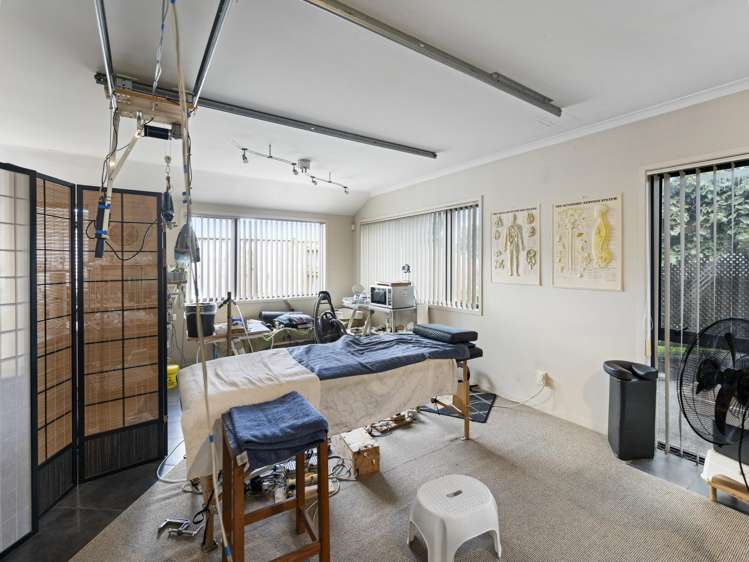 16 Barcaldine Road_5