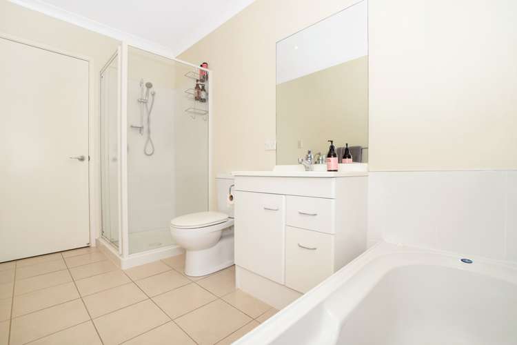 5 Galloway Crescent Pyes Pa_14