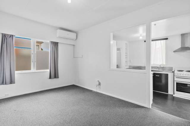 35A Blockhouse Bay Road 10016_2