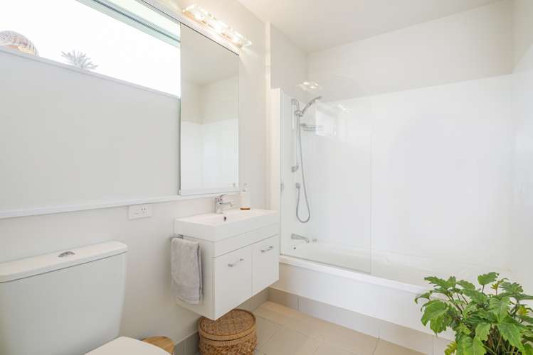 67/18 Eyre Street Whitianga_10