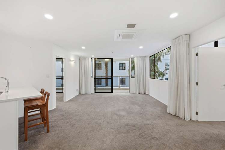 2C/171 Hurstmere Road Takapuna_45