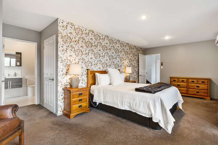 27 Mariners Cove Cass Bay_10