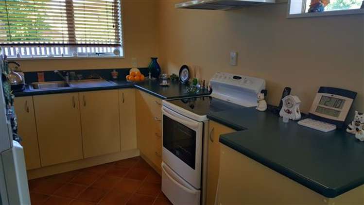 2/134a North Street Seaview_1