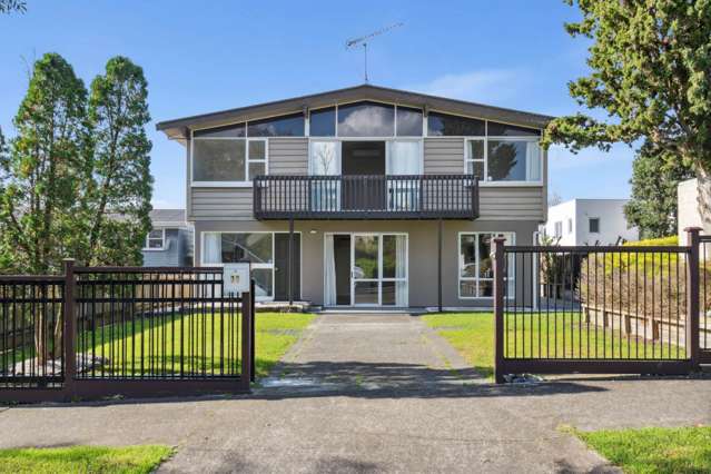 A Sunny Canvas to Create Your Perfect Home