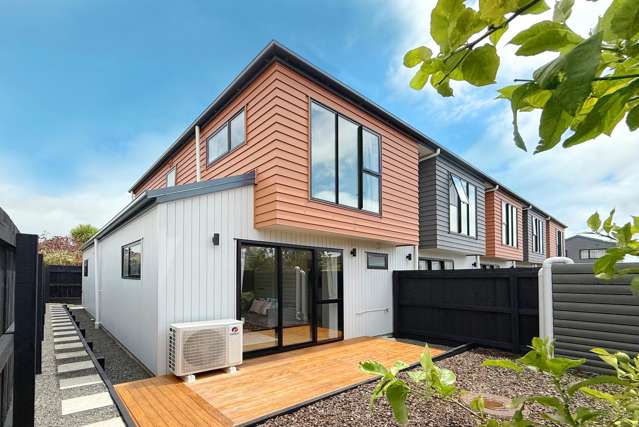 END-OF-ROW SERENITY WITH COASTAL CHARM