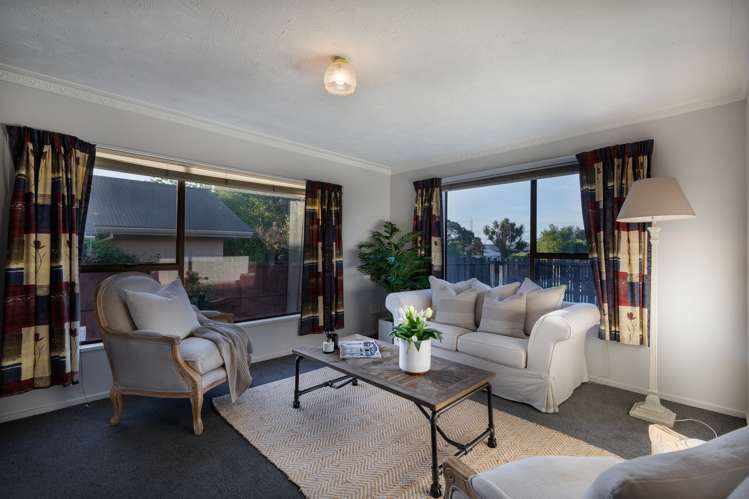 1/15 Laing Crescent Heathcote Valley_4