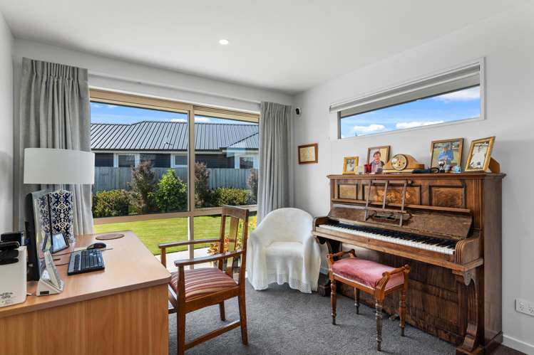 11 William Hyde Place Darfield_14