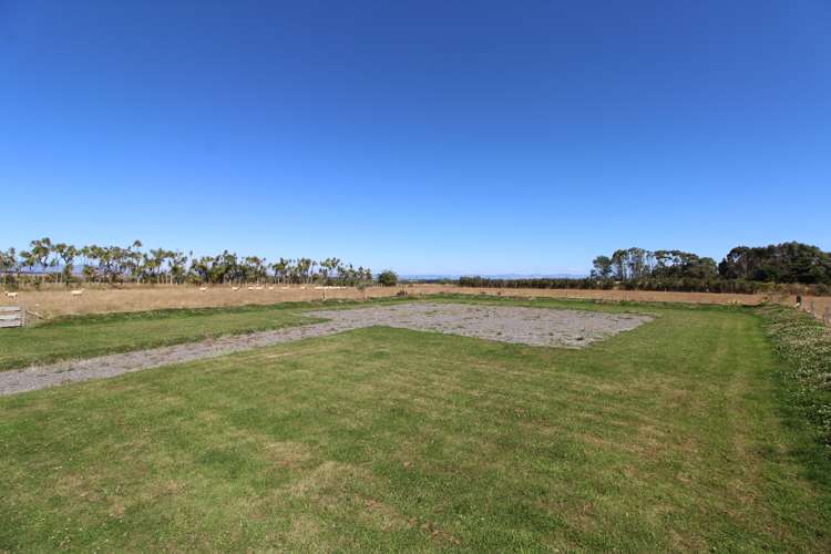 215 Fergusson Road Halcombe_9