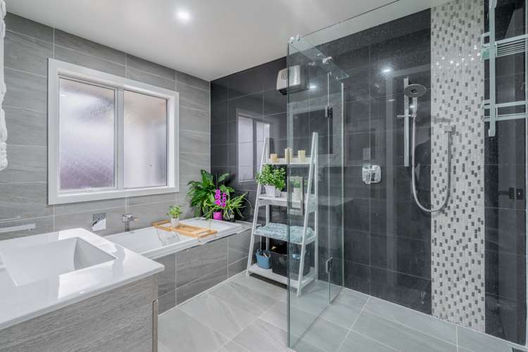 32 Brook Street Riverton_15