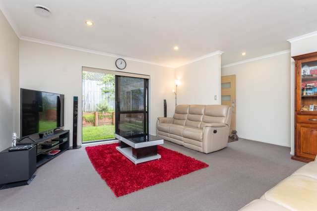 25a Chorley Avenue Massey_2