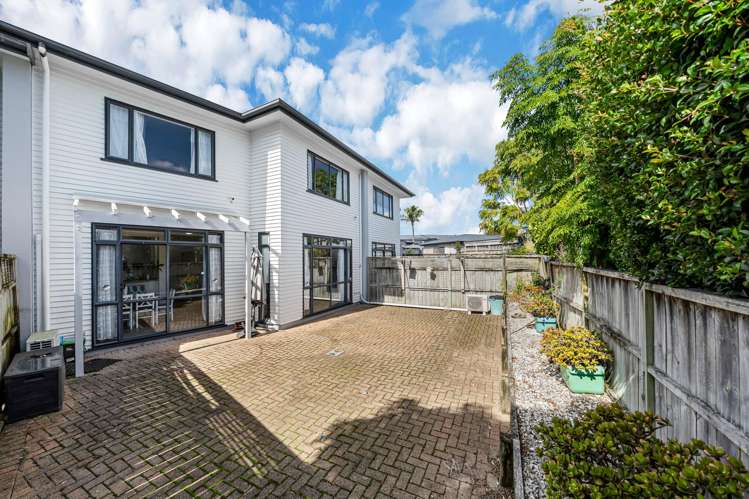 44/2 Armoy Drive East Tamaki_15