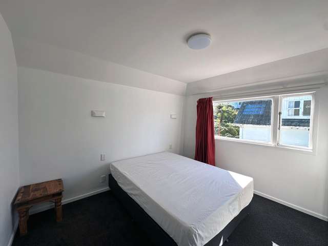 10 Lone Tree Grove Kelson_2