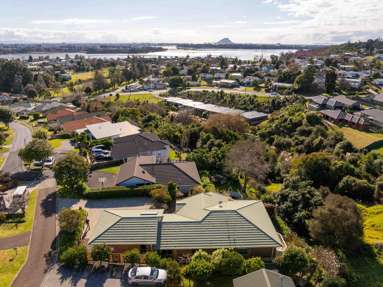 39 Bayvista Close_4