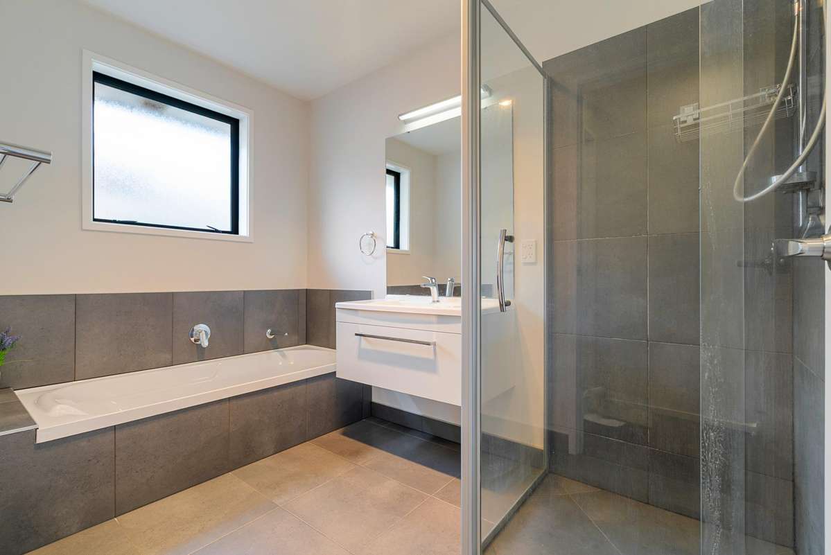 25 Captain Mitchell Drive_5