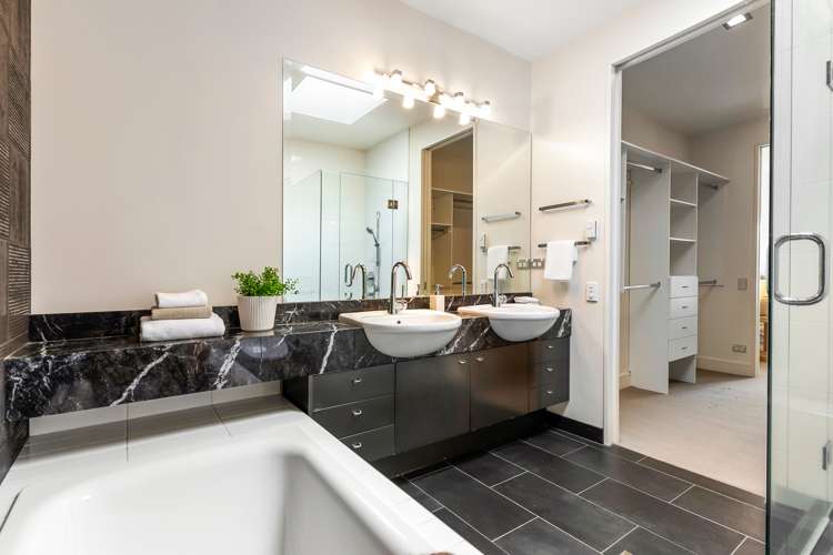 5/258 Hurstmere Road Takapuna_13