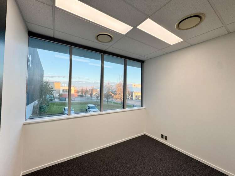 15 Sir James Wattie Drive Hornby_5