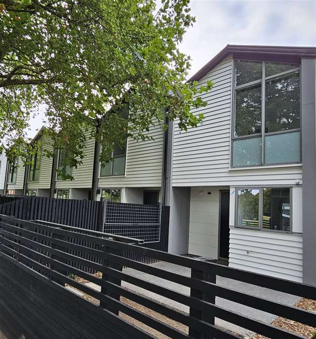 16/27 Harewood Road Papanui_1