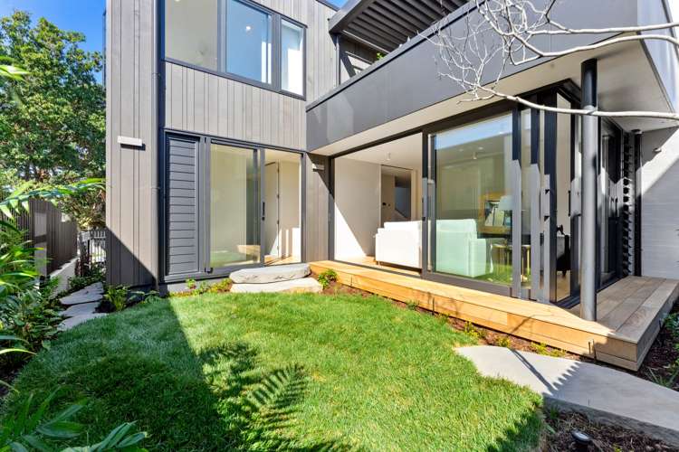 14a Muritai Road Milford_17