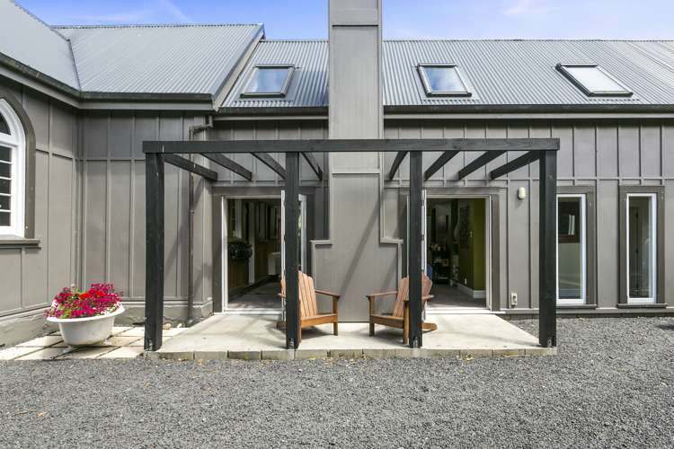 4 Holyhead Street Outram_23