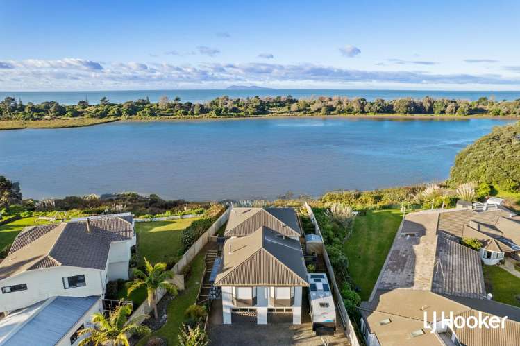5 Marina Way Athenree_27