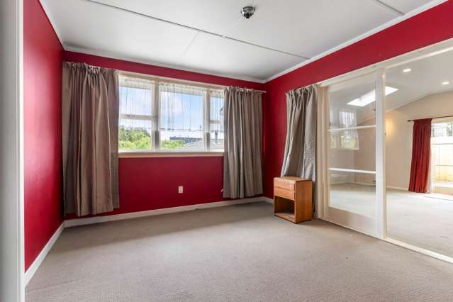 18 Triangle Road Massey_4