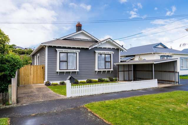64 Botha Street Tainui_1