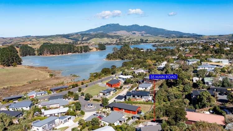 35 Main Road Raglan_6