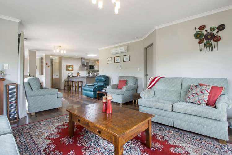 17 Kent Crescent Waihi_11